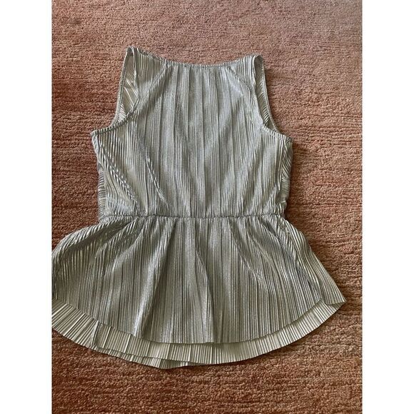 Express Metallic Pleated Peplum Top Small S Silver Sleeveless Holiday Party - Picture 8 of 8